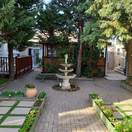 Heugh Road Guest House Порт-Элизабет Экстерьер фото