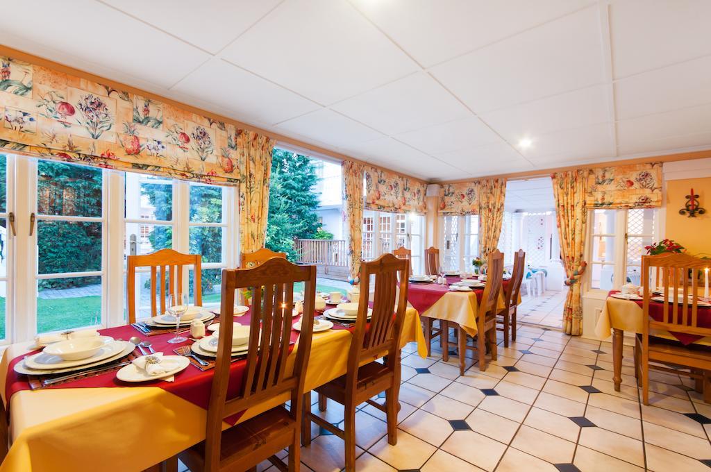 Heugh Road Guest House Порт-Элизабет Экстерьер фото