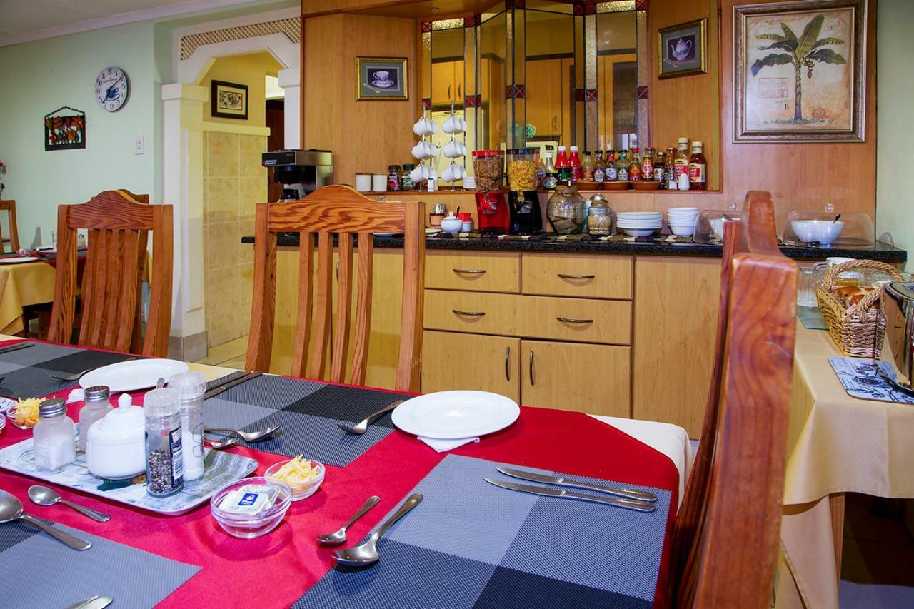 Heugh Road Guest House Порт-Элизабет Экстерьер фото