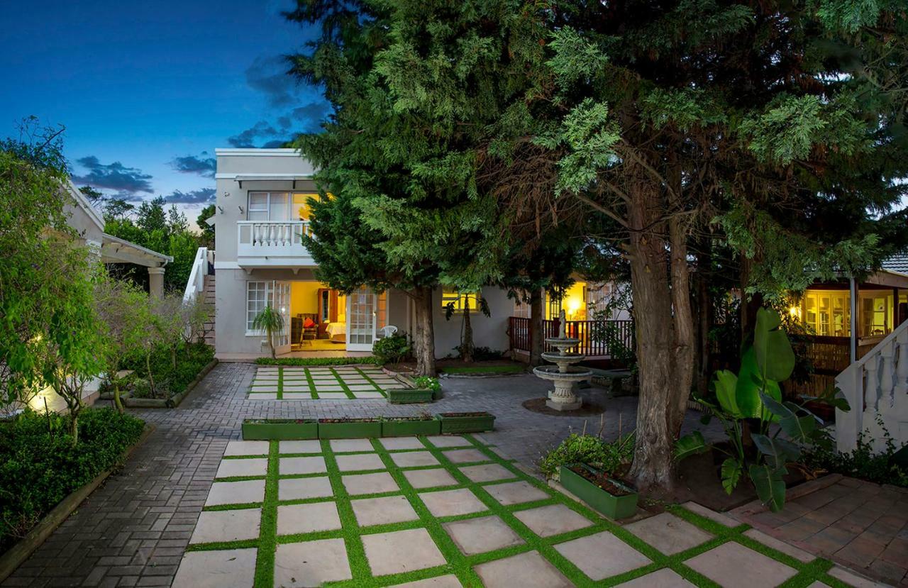 Heugh Road Guest House Порт-Элизабет Экстерьер фото